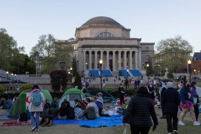 Universidade de Columbia inspira onda de protestos estudantis nos EUA; autoridades respondem
