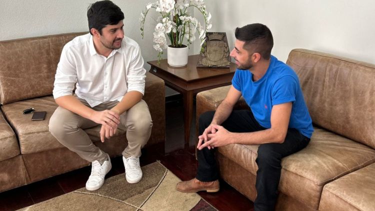 Bruno Zancheta recebe visita de vereador de Descalvado