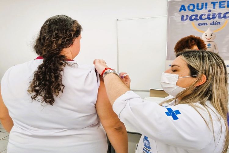 São Carlos prorroga novamente vacinação contra gripe