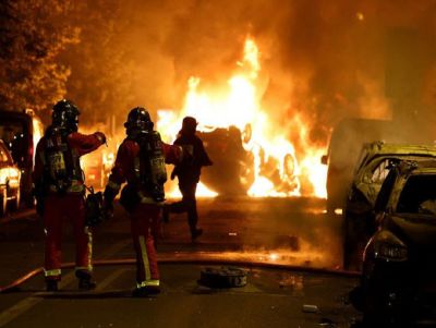 França tem segunda noite de agitação após polícia atirar em adolescente
